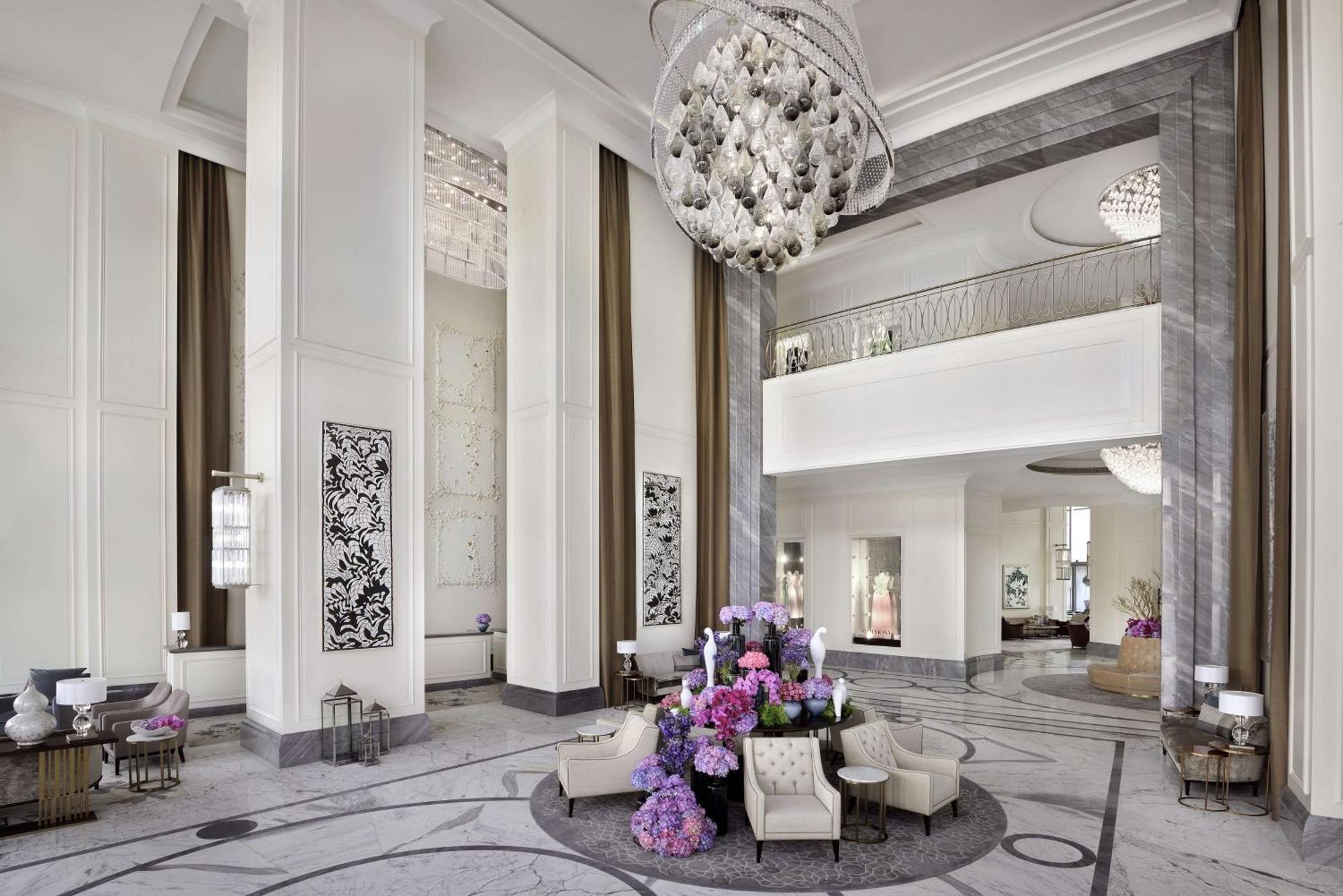 Kempinski The Boulevard Dubái Exterior foto The lobby of the hotel